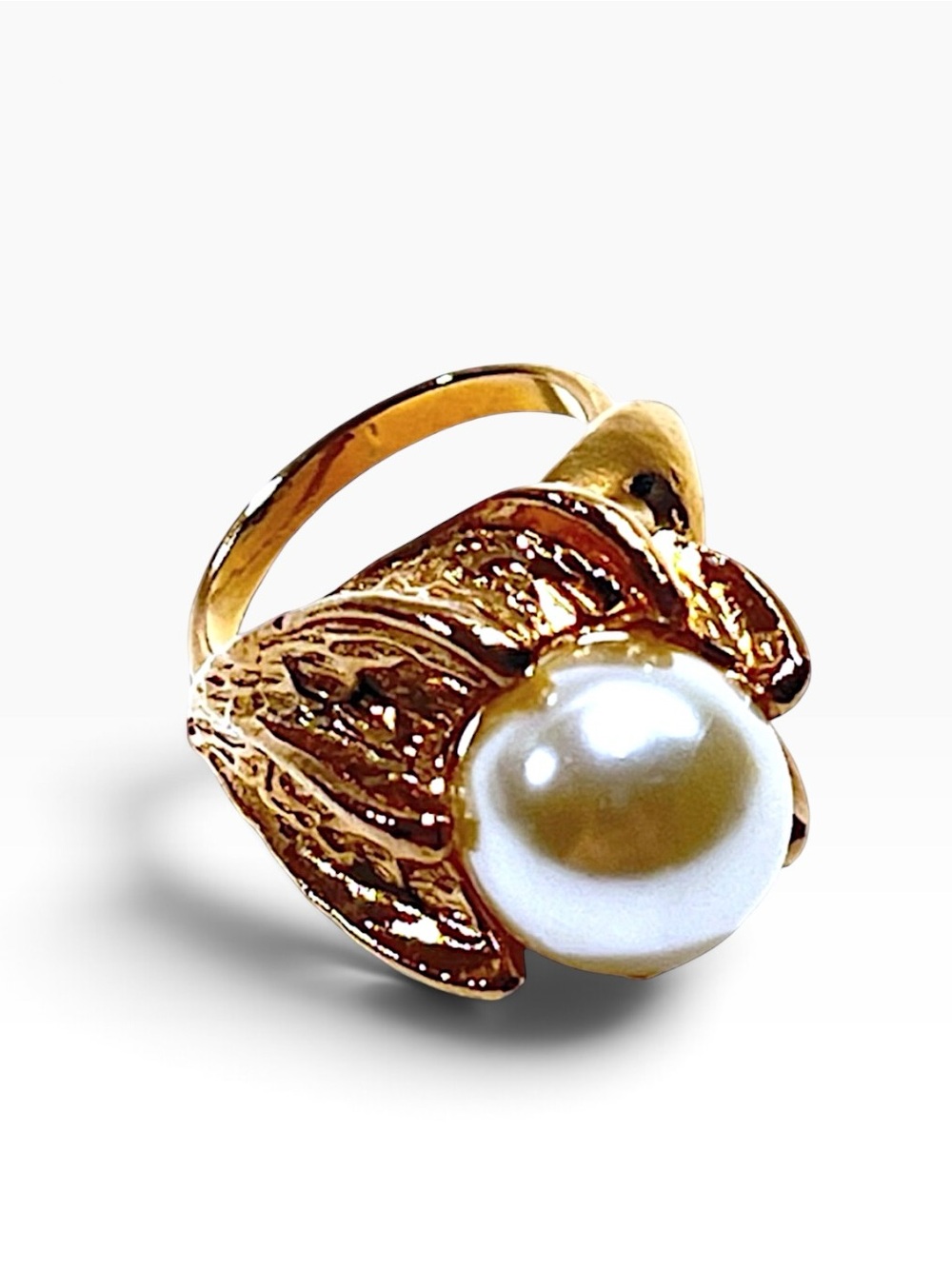 VINTAGE 1950s JUDY LEE Faux Pearl Gold tone Cocktail Ring